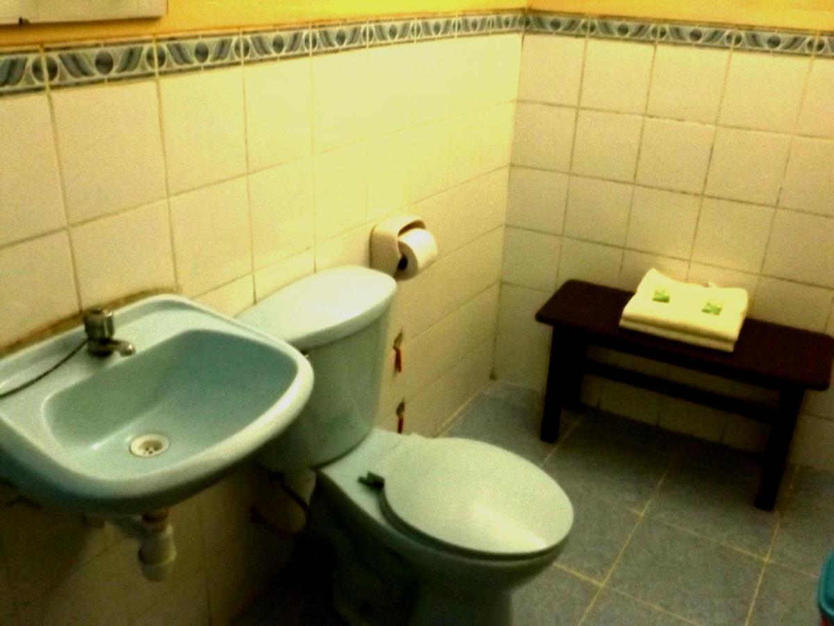 Hotel La Casa del Manzano Puno Esterno foto